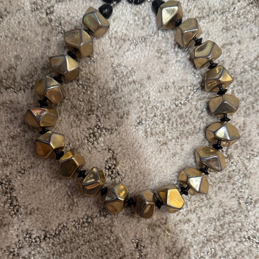 Chic Gold and Black Beaded Necklace
